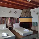 Ioli's * Archangelos (Rhodes)