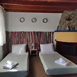 Ioli's * Archangelos (Rhodes)